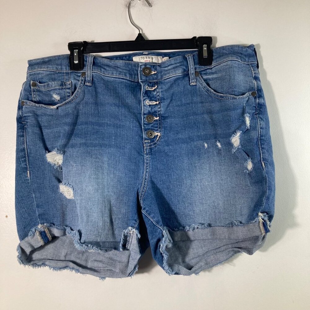 Womens Torrid‎ Distressed Denim Shorts Stretch ButtonFly Blue 20